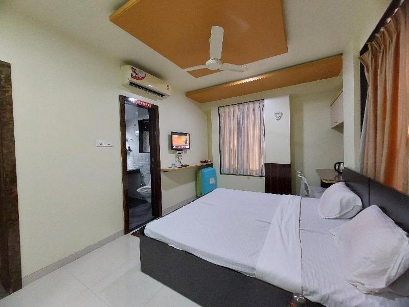 Super Hotel O Happy Homely Stay Near Pune Airport Khadki المظهر الخارجي الصورة