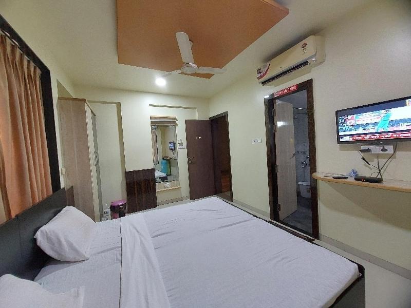 Super Hotel O Happy Homely Stay Near Pune Airport Khadki المظهر الخارجي الصورة